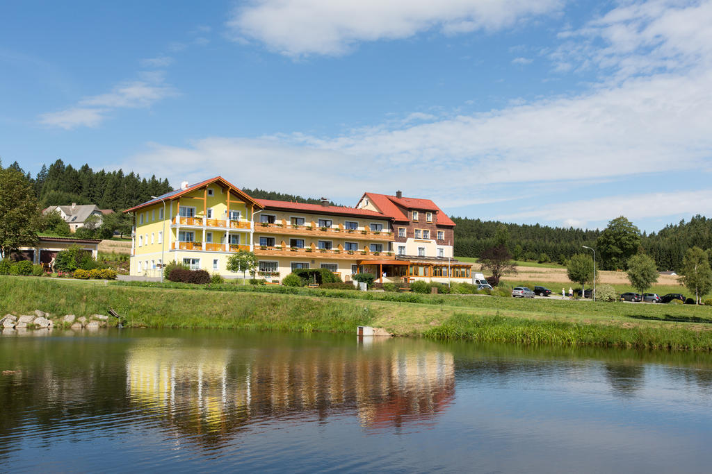 Gasthof-Pension Nordwald Harbach  Экстерьер фото